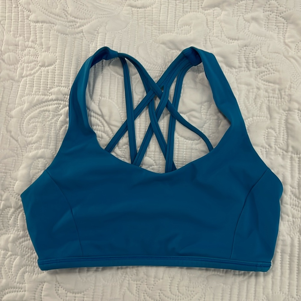 Lululemon. Free to be style